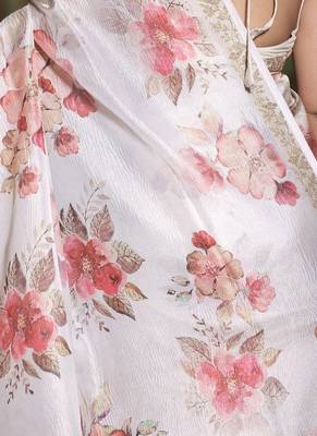 Crush organza floral print saree with blouse piece 5