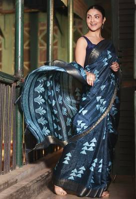 Indigo abstract print soft silk saree with zari border with blouse piece 2