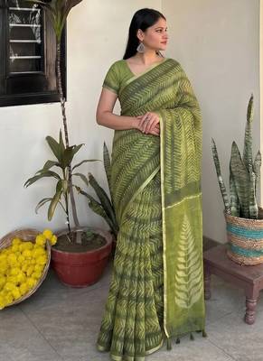 Green leheriya chanderi cotton saree with blouse piece 3