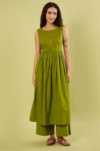 Olive green handwoven cotton high slit kurta and pant