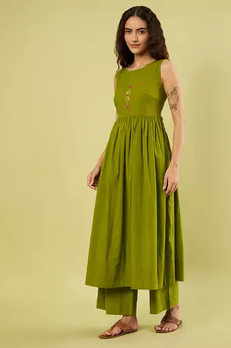 Olive green handwoven cotton high slit kurta and pant