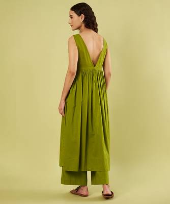 Olive green handwoven cotton high slit kurta and pant 4