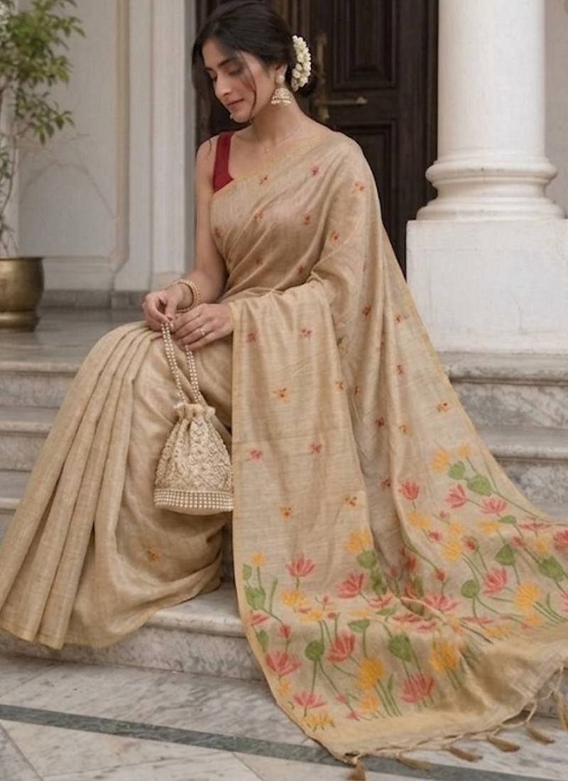 Golden floral pichwai work jamdani silk sareewith blouse piece