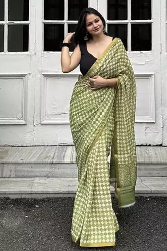 Green checked linen blend saree with blouse piece