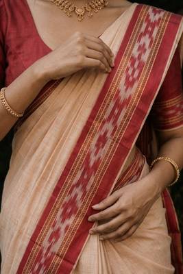 White & red mul cotton ikkat saree 5