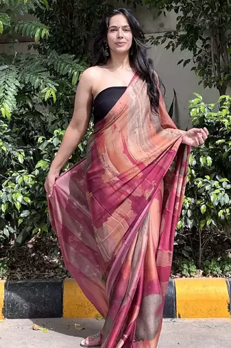 Mauve floral printed georgette saree with blouse piece