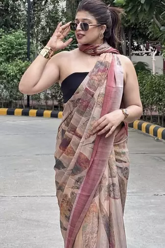 Brown floral printed georgette saree with blouse piece
