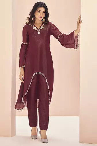 Mesmeric maroon hand work kurta set