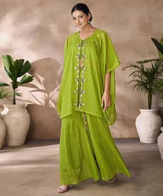 Lush green embellished co-ord se 5