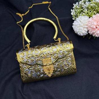 Vintage Style Gold & Silver Metal Clutch Bag, Ornate Floral Embossed Evening Purse 2