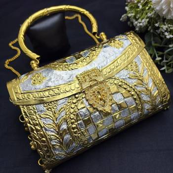 Vintage Style Dual-Tone Metal Clutch | Ornate Gold and Silver Evening Bag 3