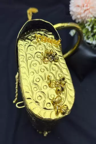 Vintage Style Dual-Tone Metal Clutch | Ornate Gold and Silver Evening Bag