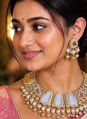 Showstopper - Antique Gold Temple Necklace Set with Earrings, South Indian Bridal Jewelry 1