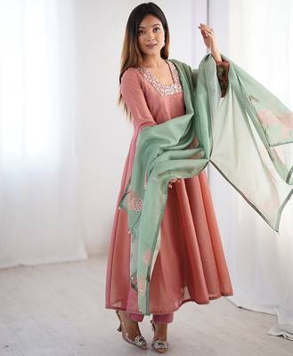 Peach pure tissue anarkali suit with handwork and printed organza dupatta 5