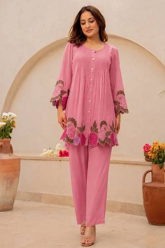 Pink cotton embroidered thread work co-ord set for women