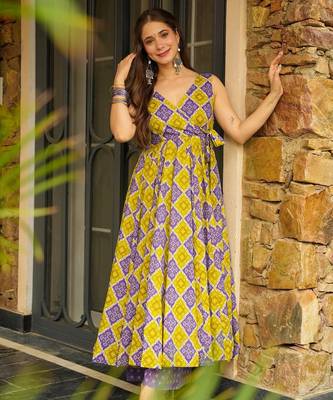 Mehendi digital printed rayon anarkali kurta with bottom set 2