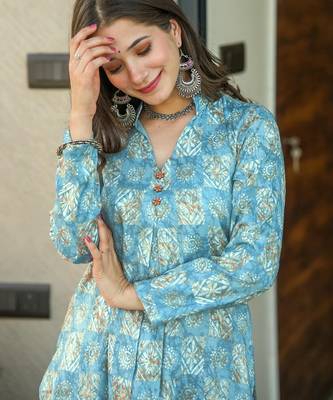Sky blue digital printed muslin straight kurta with bottom set 2