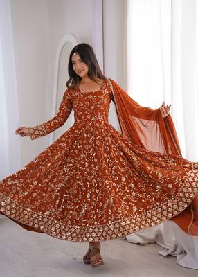 Orange floral embroidered anarkali kurti pant set with dupatta 2