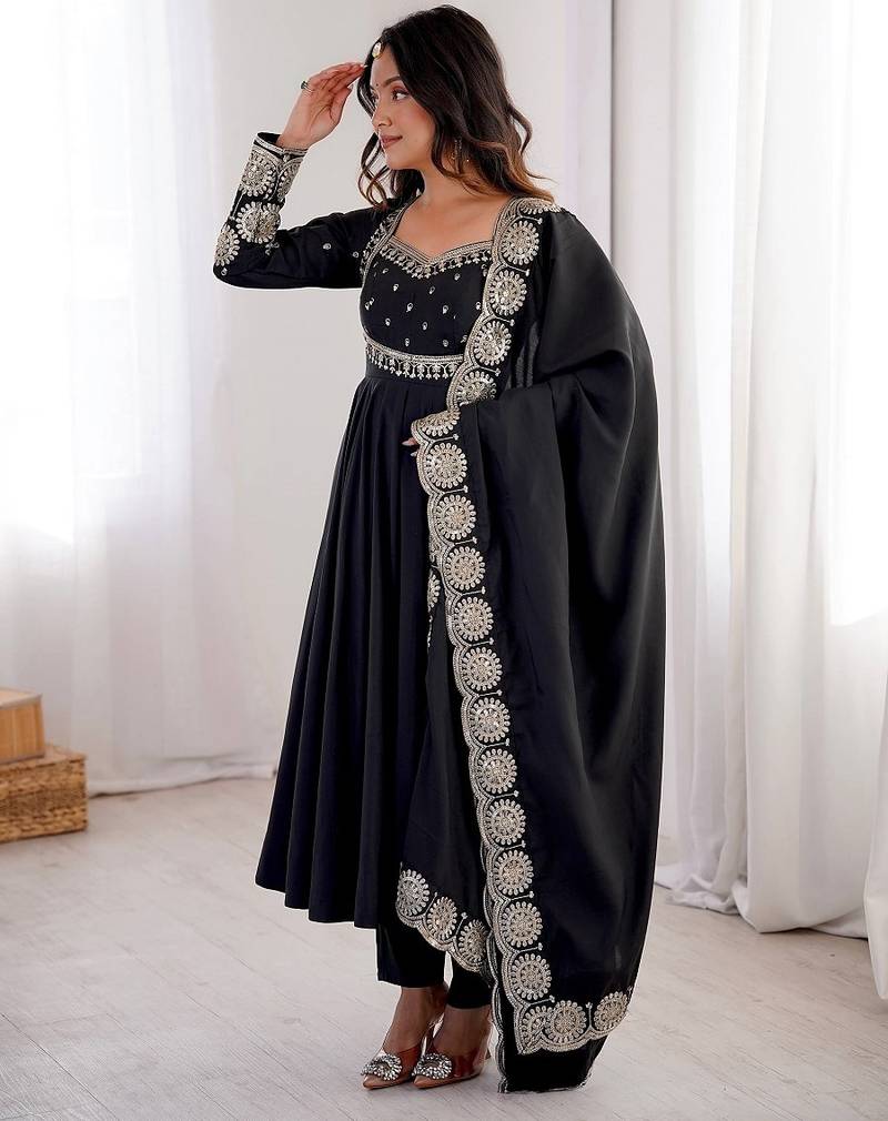 Black embroidered anarkali suit set with dupatta & pant