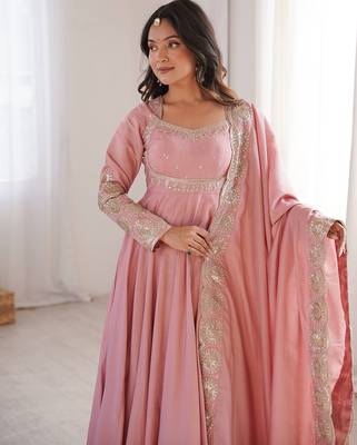 Pink embroidered anarkali suit set with dupatta & pant 2