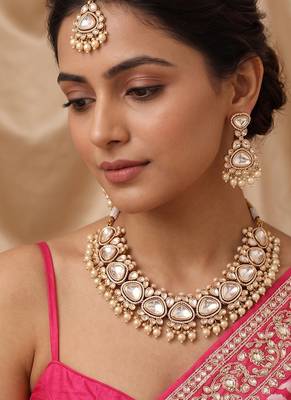 Gold plated white stones polki kundan necklace set with maang tikka 1