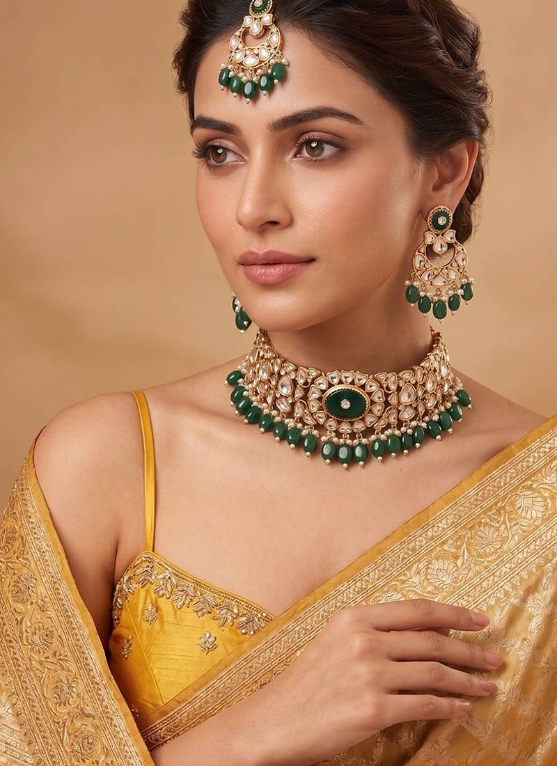 Royal green kundan choker necklace set with maang tikka