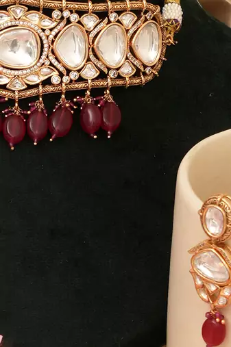 Gold plated maroon beaded polki kundan choker necklace set