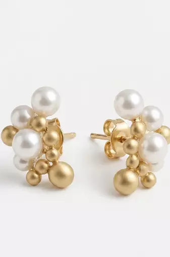 Gold plated cluster pearl stud earrings