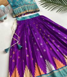 Beautiful girl’s set crafted in soft woven fabric features elegant panel work and fine detailing,