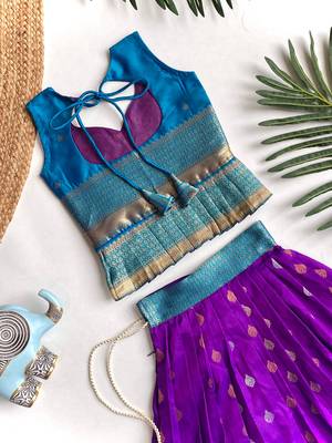 Beautiful girl’s set crafted in soft woven fabric features elegant panel work and fine detailing, 2