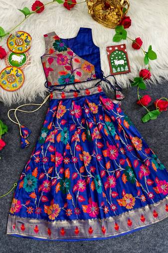 Girls violet floral woven lehenga choli set with tie-up top & flowy skirt