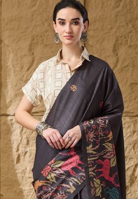 Black kalamkari silk blend ready to wear saree 5