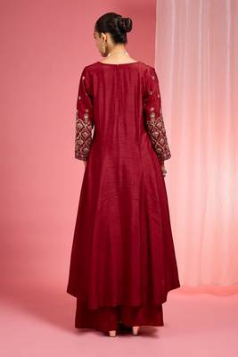 Reddish maroon hand embroidered viscose dupion silk kurta sharara set 3
