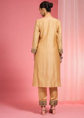 Beige chanderi hand embroidered kurta set 3