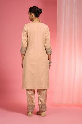 Beige  chanderi hand embroidered kurta set 3