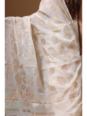 Off-white mal chanderi with applique work saree with blouse piece 4