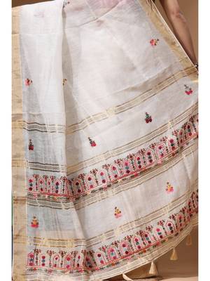 Off-white pure linen with kantha work saree with blouse piece 4