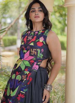 kora cotton lehenga choli with gamthi thread embroidery - full stitched free size 4