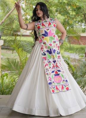 kora cotton lehenga choli with gamthi thread embroidery - full stitched free size 5