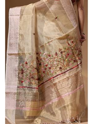 Beige pure tissue with kantha work saree with blouse piece 4