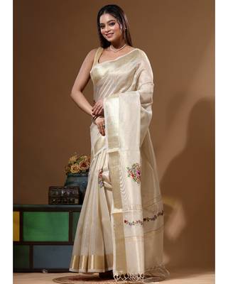 Beige kota tissue with kantha work saree with blouse piece 2