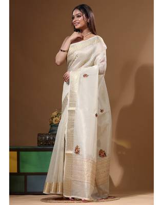 Beige kota tissue with kantha work saree with blouse piece 2