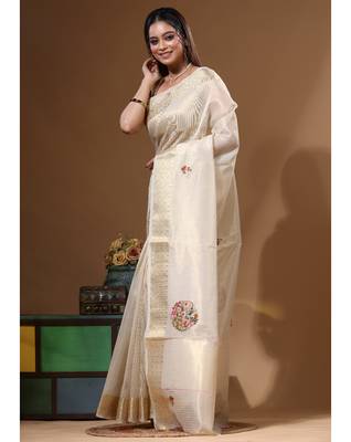 Beige kota tissue with kantha work saree with blouse piece 2