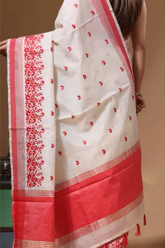 Off-white supernet with computer embroidery saree with blouse piece