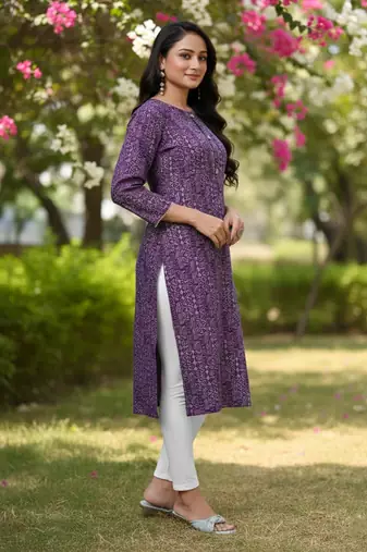 Purple cotton blend geometric printed kurta for women