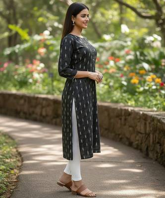 Black cotton blend geometric printed kurta for women 2