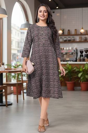 Black cotton blend geometric printed kurta for women