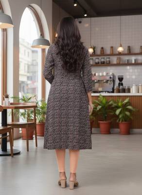 Black cotton blend geometric printed kurta for women 3