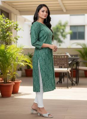 Green cotton blend geometric printed kurta for women 2