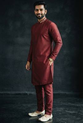 Maroon embroidered dupion silk kurta set 4